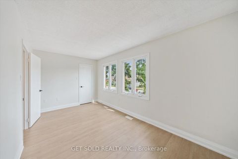 Photo 17 at 232 Kozlov Street, West Bayfield, Barrie