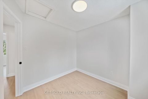 Photo 23 at 232 Kozlov Street, West Bayfield, Barrie
