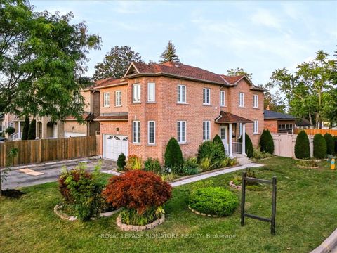 Photo 2 at 106 Craggview Drive, West Hill, Toronto