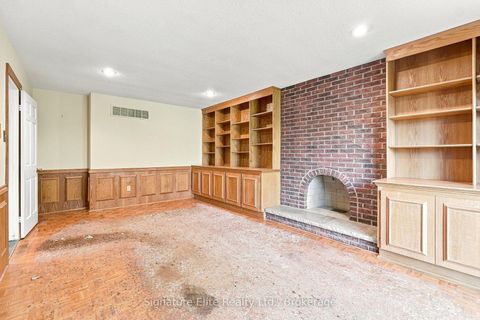 Photo 12 at 20 Riderwood Drive, Windfields, Toronto