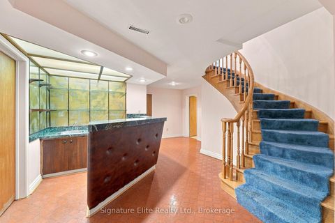 Photo 22 at 20 Riderwood Drive, Windfields, Toronto