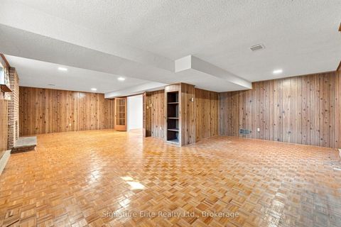 Photo 24 at 20 Riderwood Drive, Windfields, Toronto