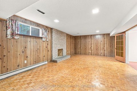 Photo 25 at 20 Riderwood Drive, Windfields, Toronto