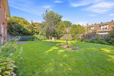Photo 32 at 20 Riderwood Drive, Windfields, Toronto