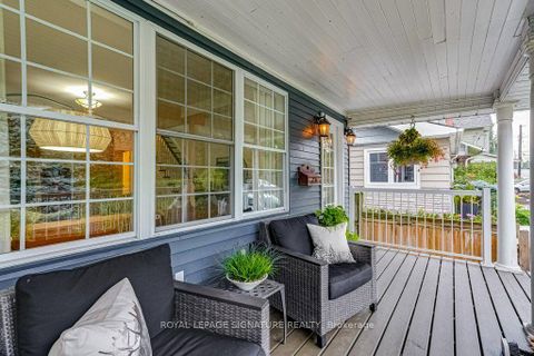 Photo 3 at 30 Birchmount Road, Cliffside, Toronto