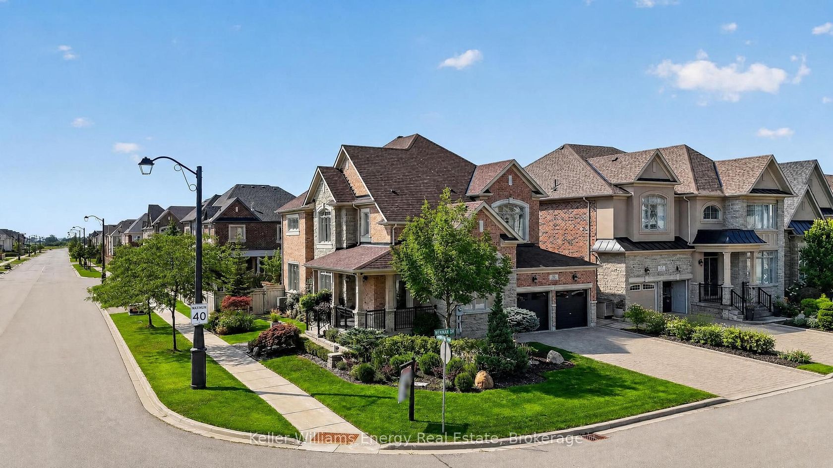 59 Venkata Drive, Kleinburg, Vaughan photo number 2