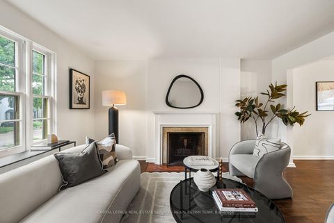 Photo 3 at 41 Fairfield Road, Mount Pleasant East, Toronto