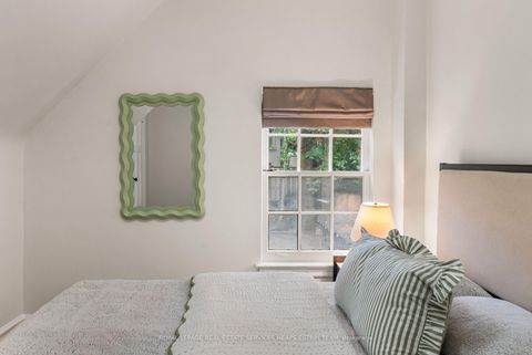Photo 20 at 41 Fairfield Road, Mount Pleasant East, Toronto