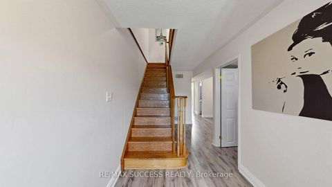 Photo 9 at 19 Boot Terrace, York University Heights, Toronto