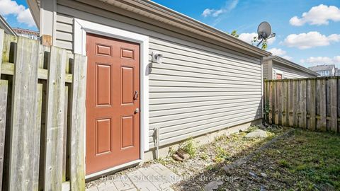 Photo 45 at 19 Boot Terrace, York University Heights, Toronto