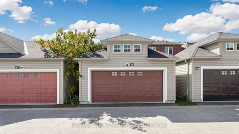 Photo 46 at 19 Boot Terrace, York University Heights, Toronto