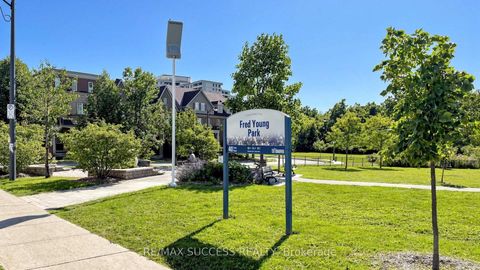 Photo 47 at 19 Boot Terrace, York University Heights, Toronto