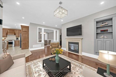 Photo 14 at 67 Stanton Avenue, Vellore Village, Vaughan