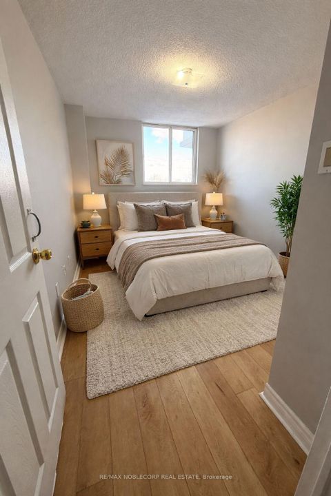 Photo 2 at 507 - 200 Lotherton Parkway, Glen Park, Toronto