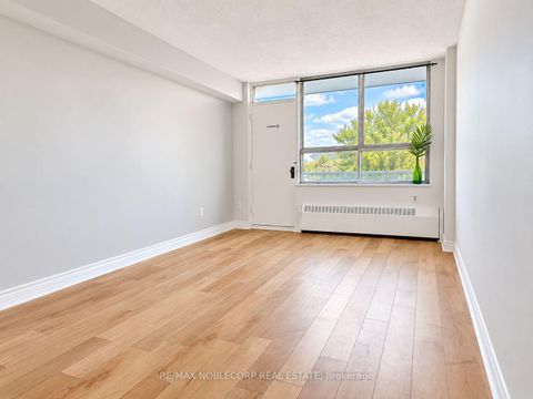 Photo 9 at 507 - 200 Lotherton Parkway, Glen Park, Toronto