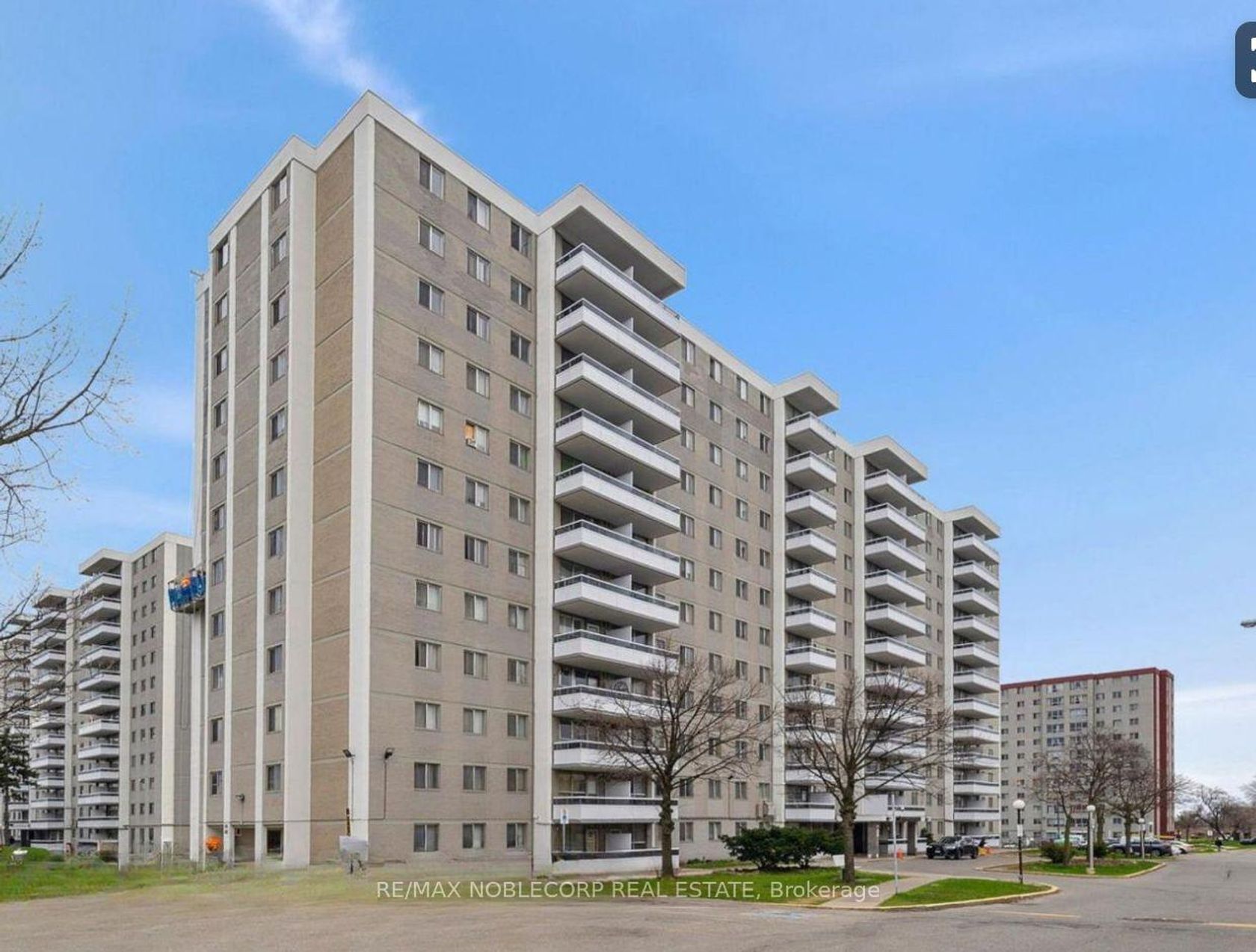 507 - 200 Lotherton Parkway, Glen Park, Toronto 