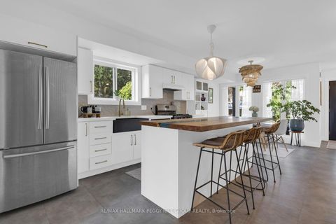 Photo 4 at 825 Adams Road, Alcona, Innisfil