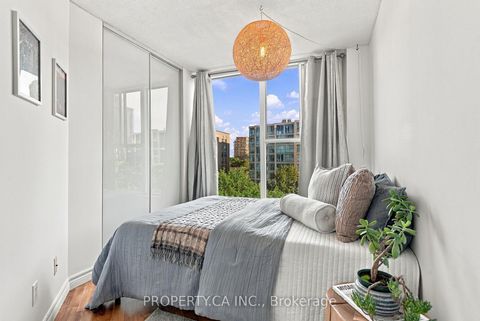 Photo 19 at 625 - 222 The Esplanade Avenue, Waterfront Communities C8, Toronto