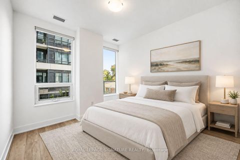 Photo 14 at 102 - 2 Teagarden Court N, Willowdale East, Toronto