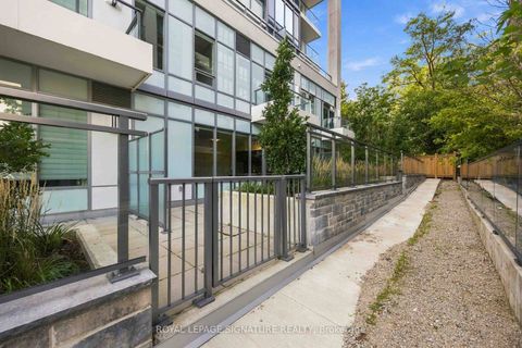 Photo 25 at 102 - 2 Teagarden Court N, Willowdale East, Toronto