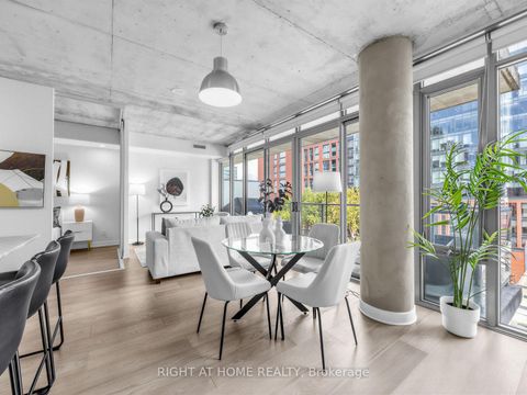 Photo 2 at 708 - 650 King Street West Street W, Waterfront Communities C1, Toronto