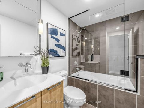 Photo 15 at 708 - 650 King Street West Street W, Waterfront Communities C1, Toronto