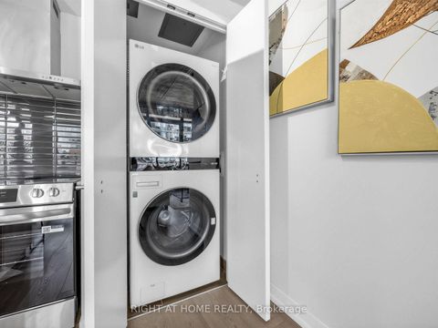 Photo 16 at 708 - 650 King Street West Street W, Waterfront Communities C1, Toronto