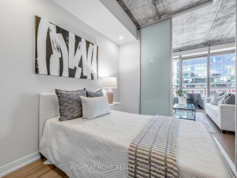 Photo 21 at 708 - 650 King Street West Street W, Waterfront Communities C1, Toronto
