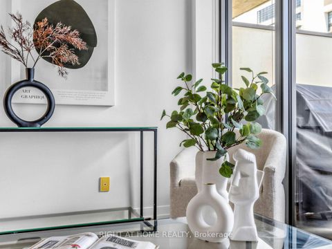 Photo 22 at 708 - 650 King Street West Street W, Waterfront Communities C1, Toronto