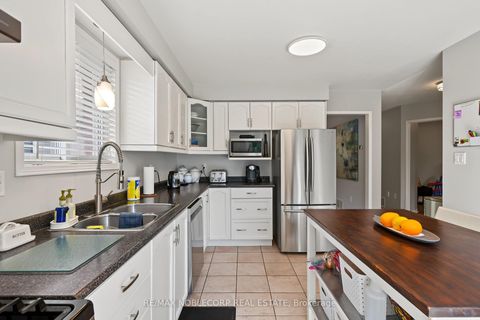 Photo 14 at 350 Emms Drive, Holly, Barrie