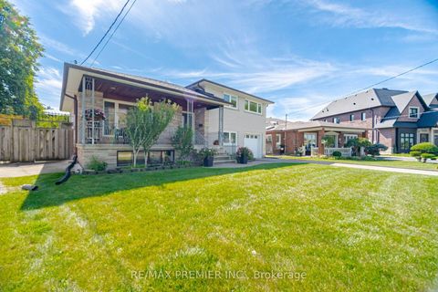 Photo 3 at 33 Belleglade Court, Humbermede, Toronto