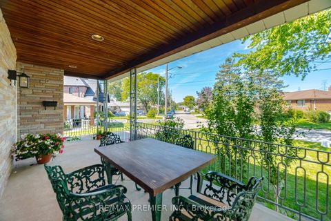 Photo 6 at 33 Belleglade Court, Humbermede, Toronto