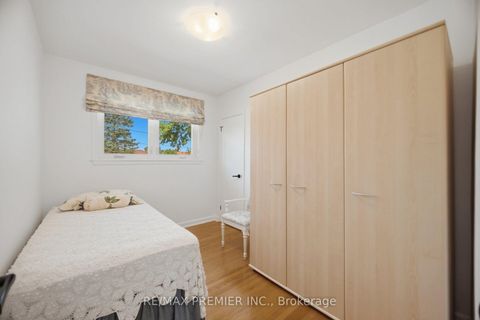 Photo 27 at 33 Belleglade Court, Humbermede, Toronto