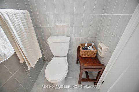 Photo 43 at 33 Belleglade Court, Humbermede, Toronto