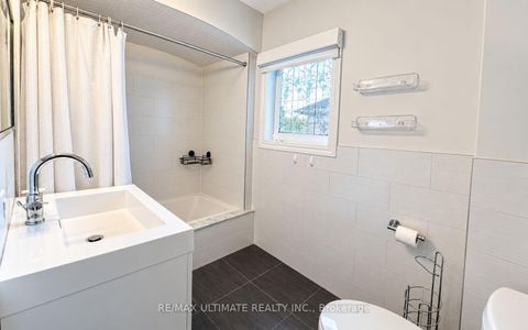 Photo 23 at 10 Noel Avenue, Leaside, Toronto