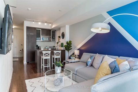 Photo 1 at 703 - 12 YORK Street, Waterfront Communities C1, Toronto