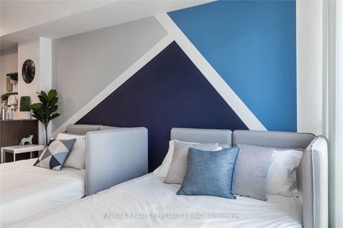Photo 14 at 703 - 12 YORK Street, Waterfront Communities C1, Toronto