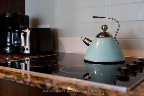 Photo 16 at 703 - 12 YORK Street, Waterfront Communities C1, Toronto