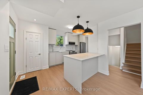 Photo 3 at 3 Greenacres Road, Greenbrook, Toronto