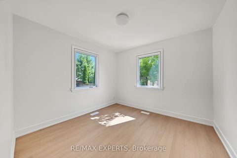 Photo 12 at 3 Greenacres Road, Greenbrook, Toronto