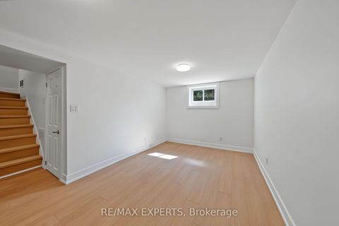 Photo 25 at 3 Greenacres Road, Greenbrook, Toronto