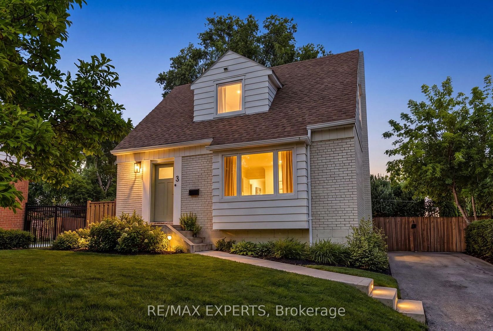 3 Greenacres Road, Greenbrook, Toronto 
