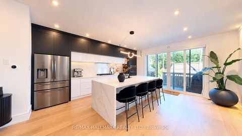 Photo 10 at 33 Kimberley Avenue, Danforth, Toronto