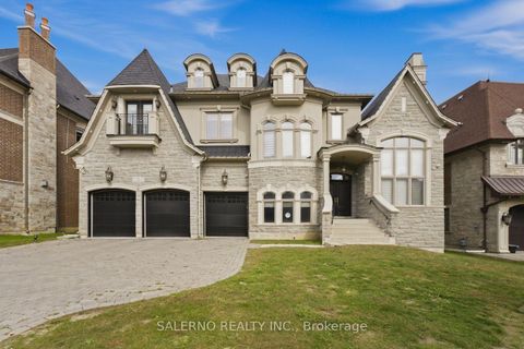 Photo 3 at 21 Autumn Wind Court, Kleinburg, Vaughan