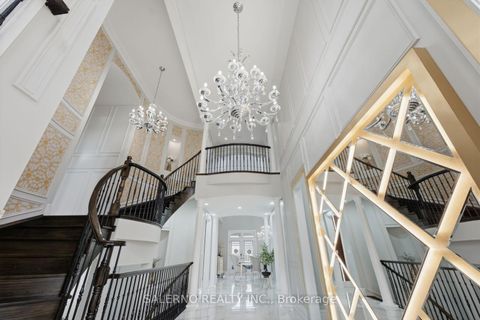 Photo 5 at 21 Autumn Wind Court, Kleinburg, Vaughan