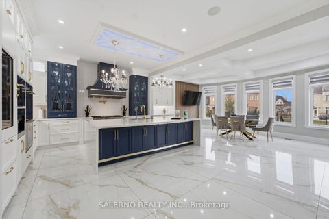 Photo 8 at 21 Autumn Wind Court, Kleinburg, Vaughan