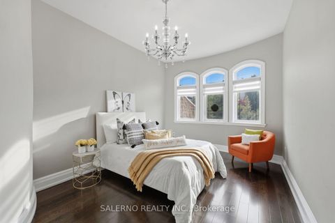Photo 24 at 21 Autumn Wind Court, Kleinburg, Vaughan