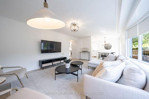 Photo 8 at 103 West Deane Park Drive, West Deane, Toronto