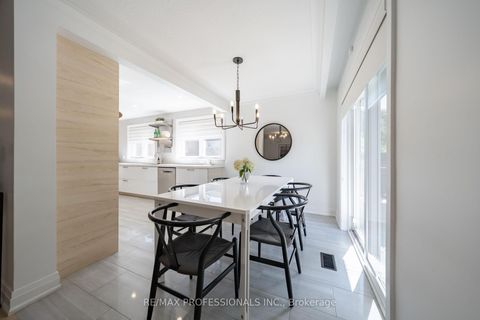Photo 10 at 103 West Deane Park Drive, West Deane, Toronto