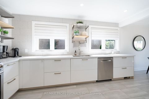 Photo 14 at 103 West Deane Park Drive, West Deane, Toronto